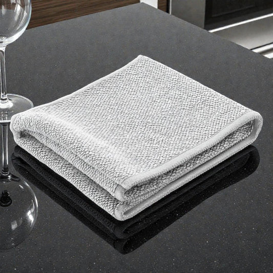 Nano-Scale Fish Scale Microfiber Cloth - Streak-Free Shine